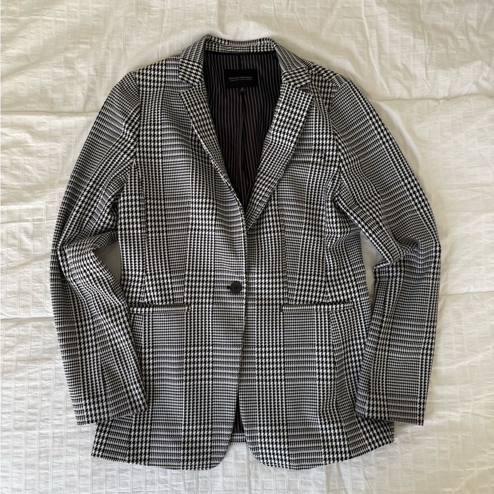 Banana Republic Black and White Plaid Blazer